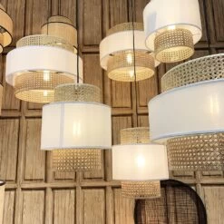 Abat-jour Pour Suspension Cannage Et Blanc "Mary" 50 Cm - 3 Cercles 11 Abat-jour Pour Suspension Cannage Et Blanc "Mary" 50 Cm - 3 Cercles -Décor Soldes abat jour pour suspension cannage et blanc mary 50 cm 2