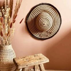 Chapeau En Paille Avec Franges Coloris Noir Et Naturel