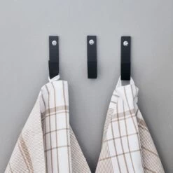 Crochets Noirs En Acier - Lot De 3 Pour Tout Suspendre Chez Vous -Décor Soldes crochets noirs en acier lot de 3 pour tout suspendre chez vous 2