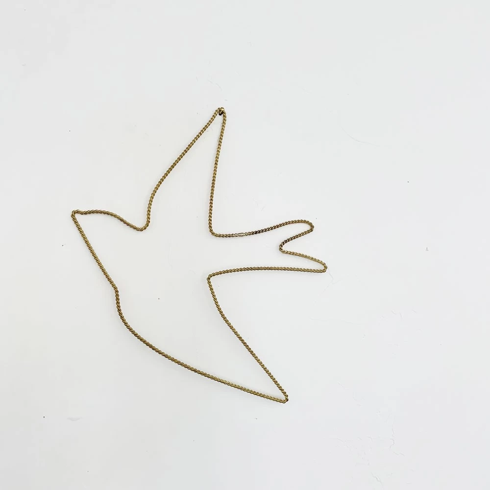 Hirondelle Déco Murale En Métal Doré Torsadé Fabriquée à La Main 6 Hirondelle Déco Murale En Métal Doré Torsadé Fabriquée à La Main – Image 4