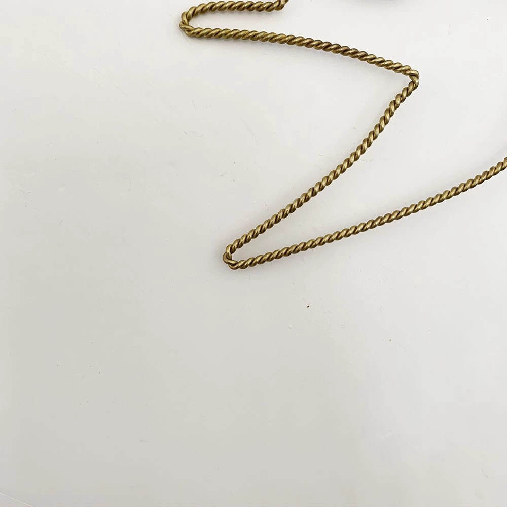 Hirondelle Déco Murale En Métal Doré Torsadé Fabriquée à La Main 7 Hirondelle Déco Murale En Métal Doré Torsadé Fabriquée à La Main – Image 5