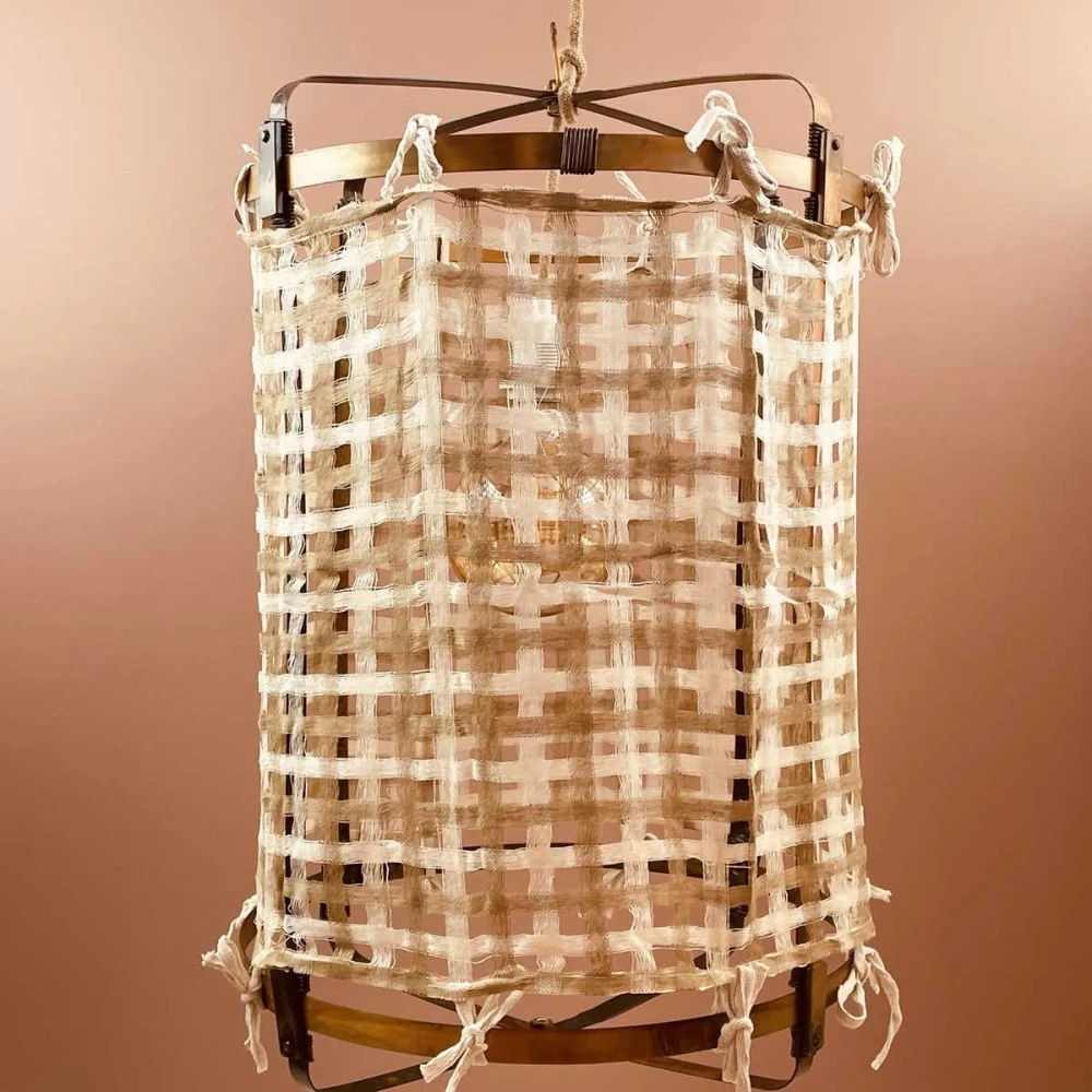 Lanterne Thaïlandaise Métal Et Tissu Ajouré Beige Et écru L 3 Lanterne Thaïlandaise Métal Et Tissu Ajouré Beige Et écru L
