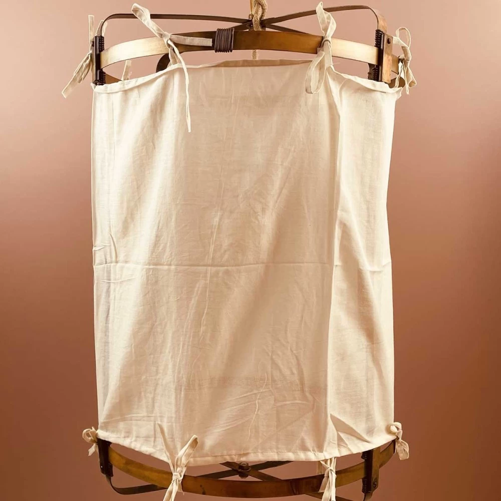 Lanterne Thaïlandaise Métal Et Tissu Beige Uni L 3 Lanterne Thaïlandaise Métal Et Tissu Beige Uni L