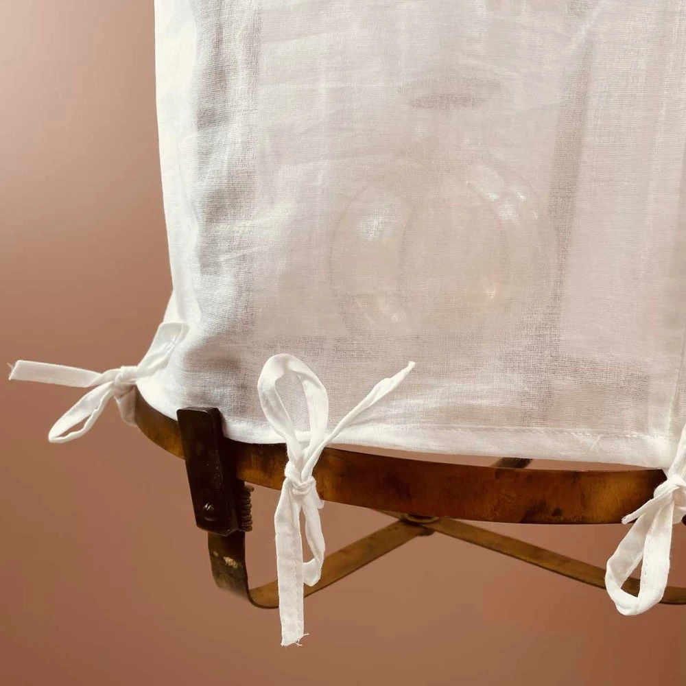 Lanterne Thaïlandaise Métal Et Tissu Blanc Uni M 4 Lanterne Thaïlandaise Métal Et Tissu Blanc Uni M – Image 2