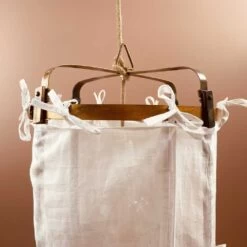 Lanterne Thaïlandaise Métal Et Tissu Blanc Uni M 10 Lanterne Thaïlandaise Métal Et Tissu Blanc Uni M -Décor Soldes lanterne thailandaise metal et tissu blanc uni m 2