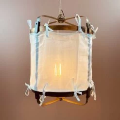 Lanterne Thaïlandaise Métal Et Tissu Blanc Uni M 12 Lanterne Thaïlandaise Métal Et Tissu Blanc Uni M -Décor Soldes lanterne thailandaise metal et tissu blanc uni m 4