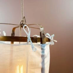 Lanterne Thaïlandaise Métal Et Tissu Blanc Uni M 13 Lanterne Thaïlandaise Métal Et Tissu Blanc Uni M -Décor Soldes lanterne thailandaise metal et tissu blanc uni m 5