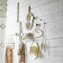 Lot De 3 Patères Forme Organique En Alu Finition Laiton - Bloomingville 8 Lot De 3 Patères Forme Organique En Alu Finition Laiton - Bloomingville -Décor Soldes lot de 3 pateres forme organique en alu finition laiton bloomingville 3