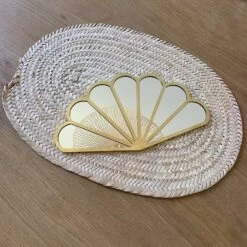 Miroir Forme Eventail Bords Fins Arrondi En Métal Doré Fait à La Main -Décor Soldes miroir eventail arrondi metal dore 3