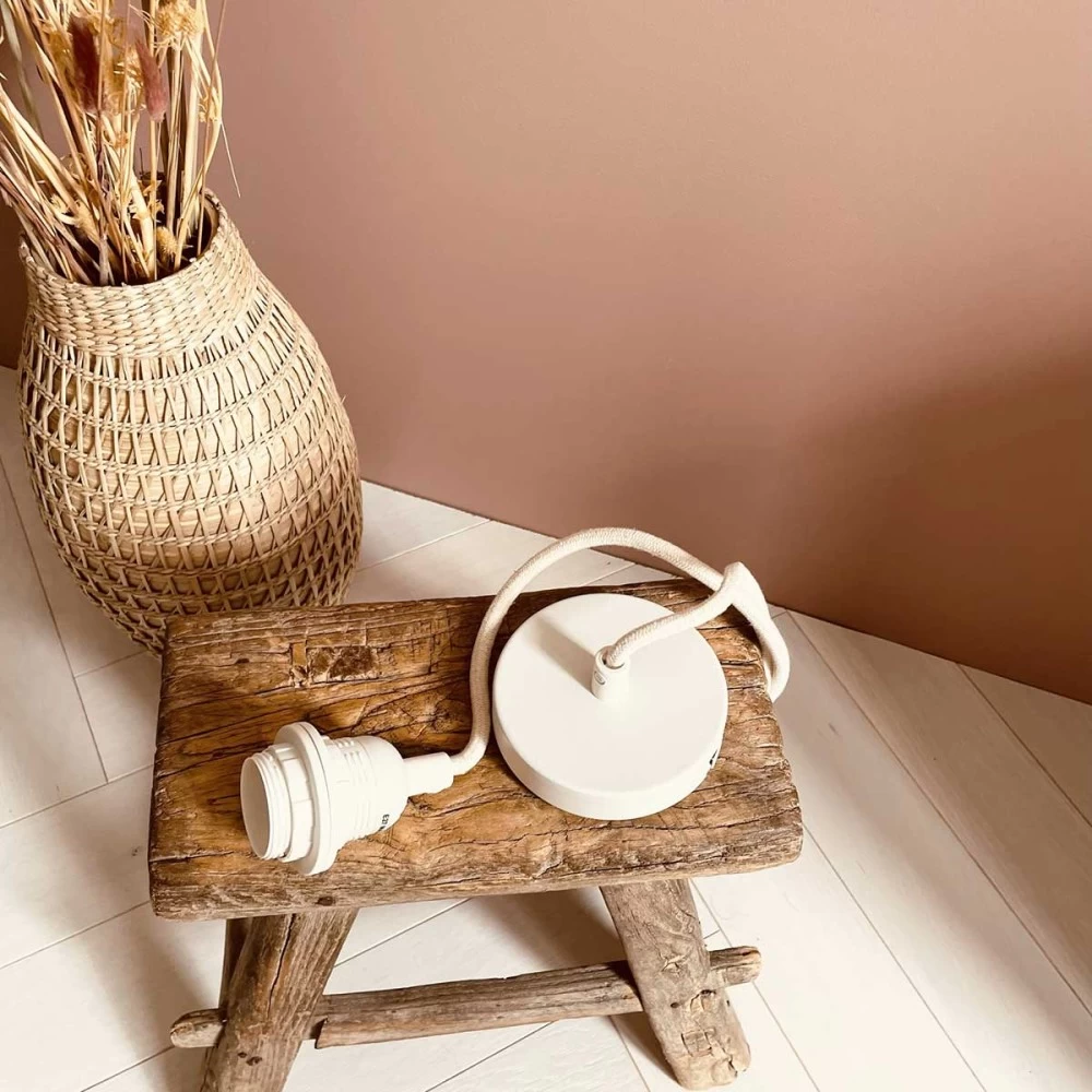 Monture E27 Avec Douille Thermoplastique Blanche Et Fil Corde Coton 5 Monture E27 Avec Douille Thermoplastique Blanche Et Fil Corde Coton – Image 3