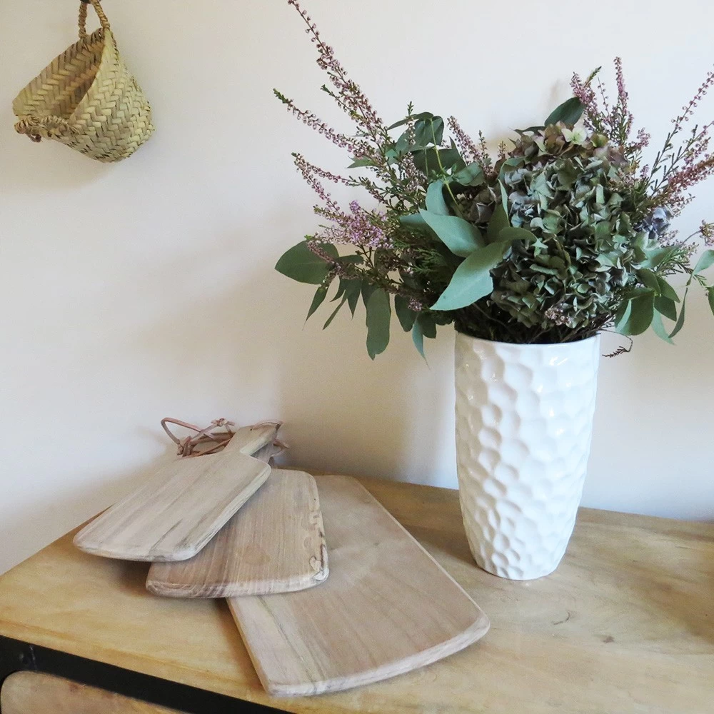 Petite Planche à Découper Rectangulaire En Noyer Lien Cuir 5 Petite Planche à Découper Rectangulaire En Noyer Lien Cuir – Image 3